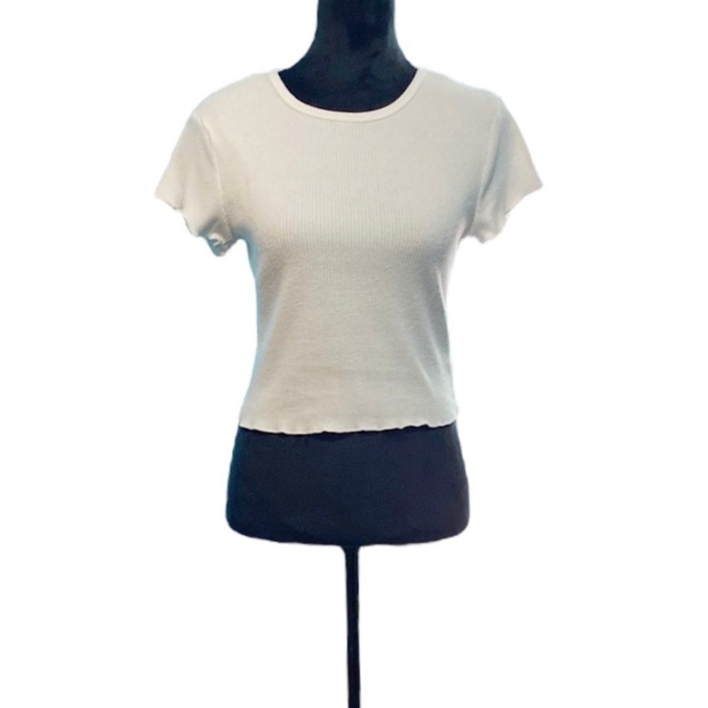 Rue 21 "The Cozy Collection" Ribbed Crop Top - Size Large